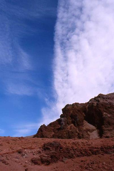 10-Foto esposta.Nuvole dal cratere,1 marzo 1997.jpg